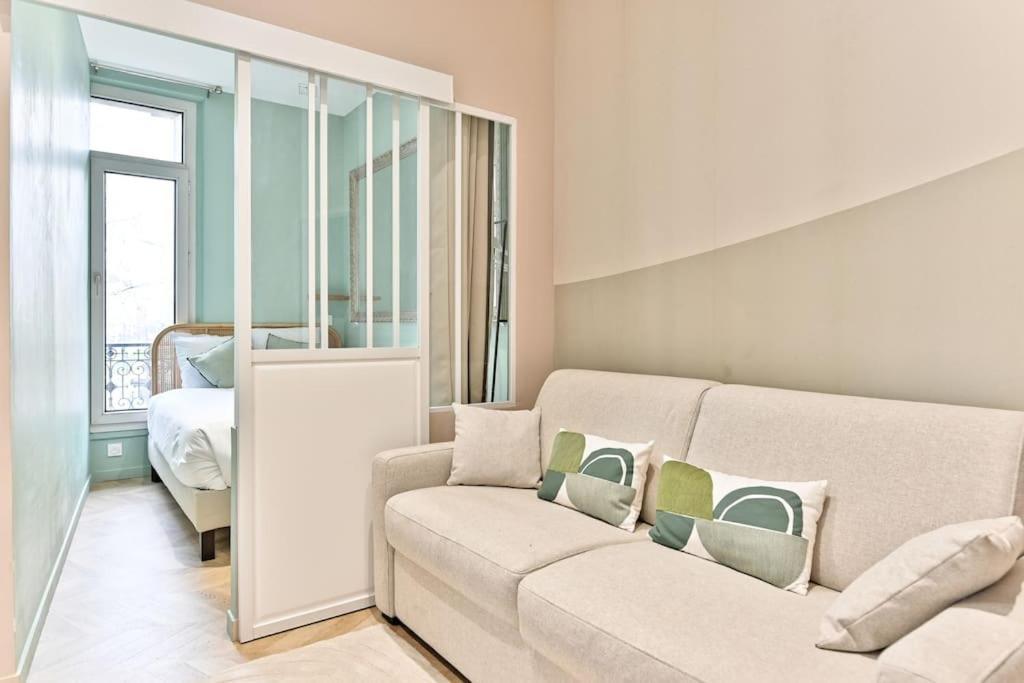Appartement Proche Parc Monceau - III París Exterior foto